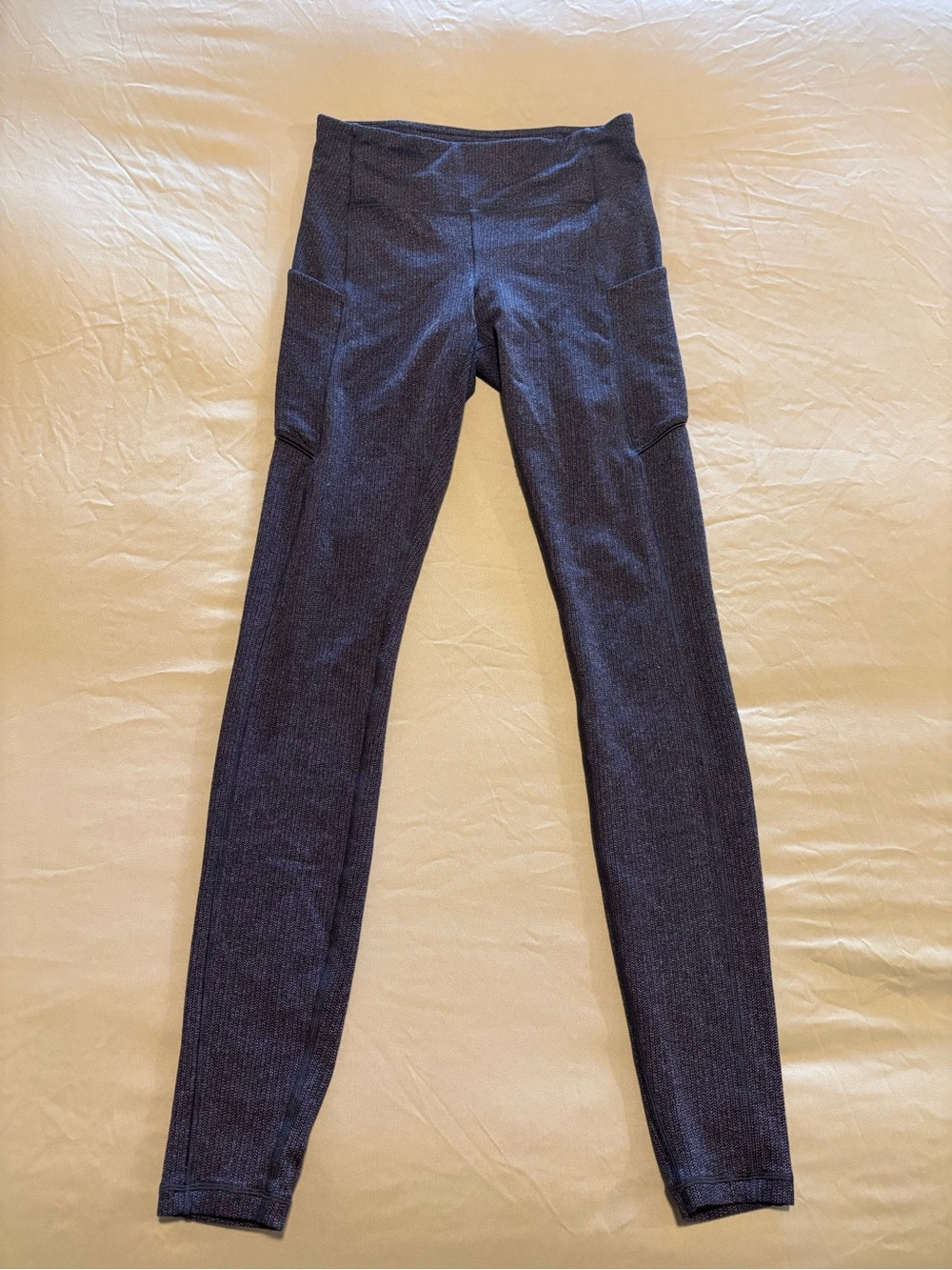 lululemon athletica 4 Black Speckle High-Rise Leggings with Multiple Pockets